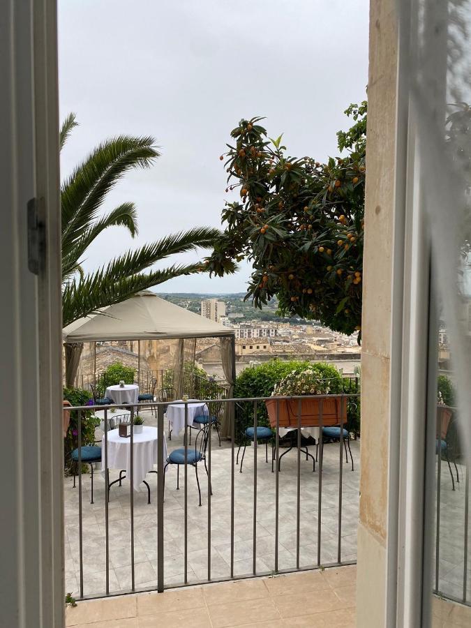 Trigona Garden Suite Noto Extérieur photo