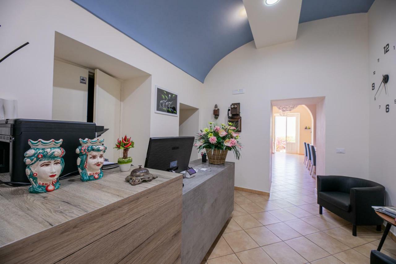 Trigona Garden Suite Noto Extérieur photo